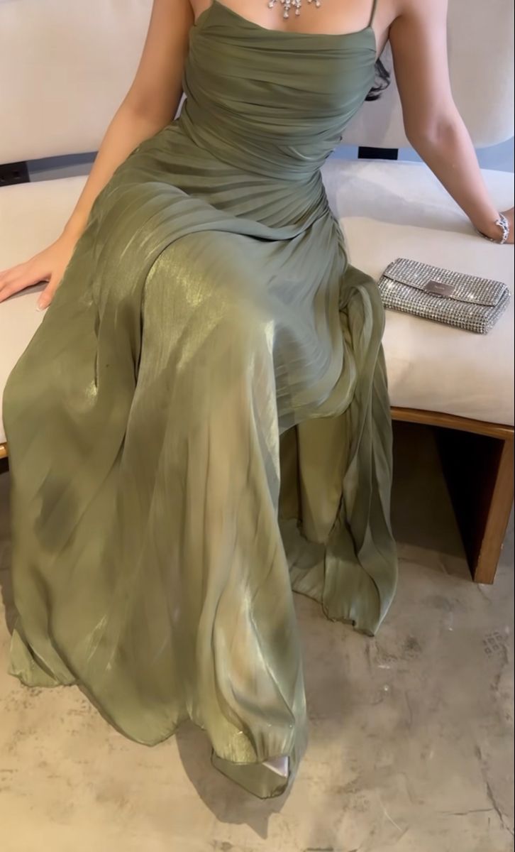 Gorgeous Spaghetti Strap Tulle A-Line Bridesmaid Dresses Long Prom Dresses for Events RF0398