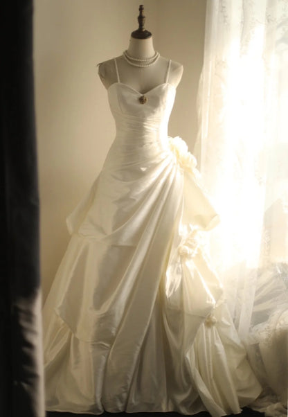 White Simple Spaghetti Strap Ball Gown Satin Train Wedding Dress RF0405