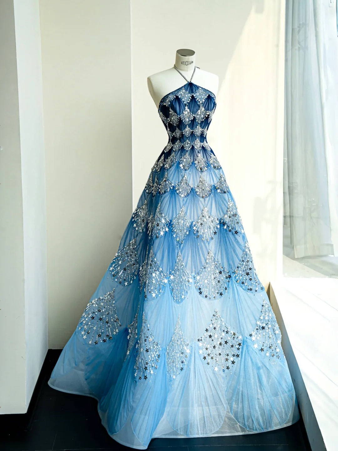 Mesmerizing Ocean Blue Halter Neck A-Line Sequin Tulle Long Prom Dresses Unique Evening Gowns- RF0468