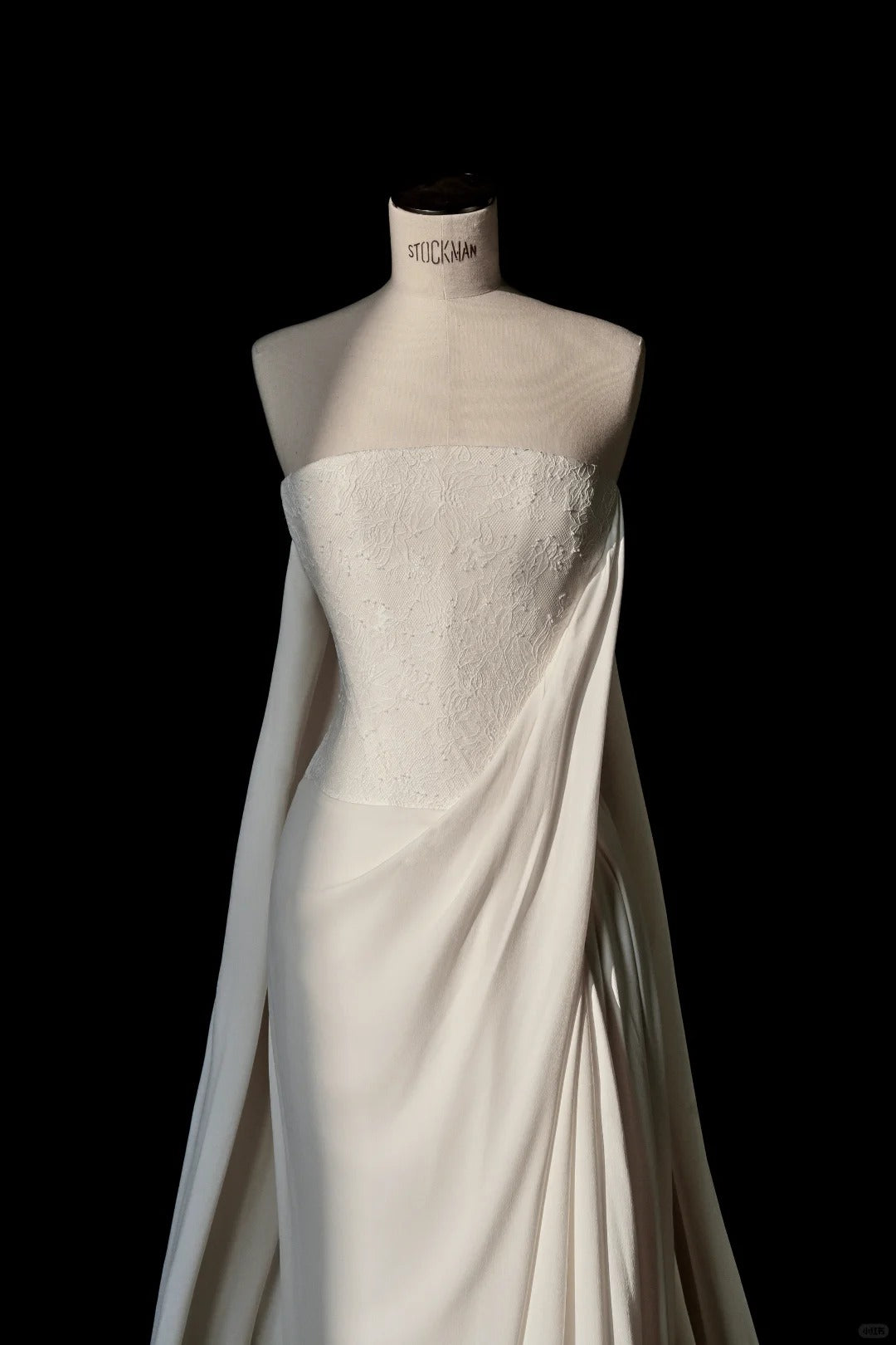 Elegant White Chiffon Strapless Sheath Train Wedding Dress Formal Evening Dress RF0494