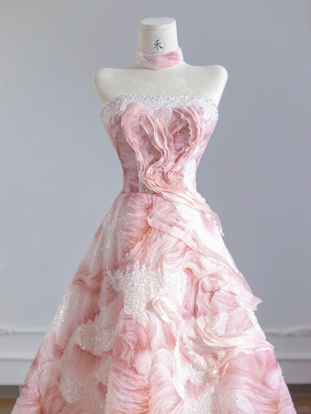 Princess Pink Strapless A-Line Tulle Applique Prom Dresses Beaded Evening Gowns RF0566