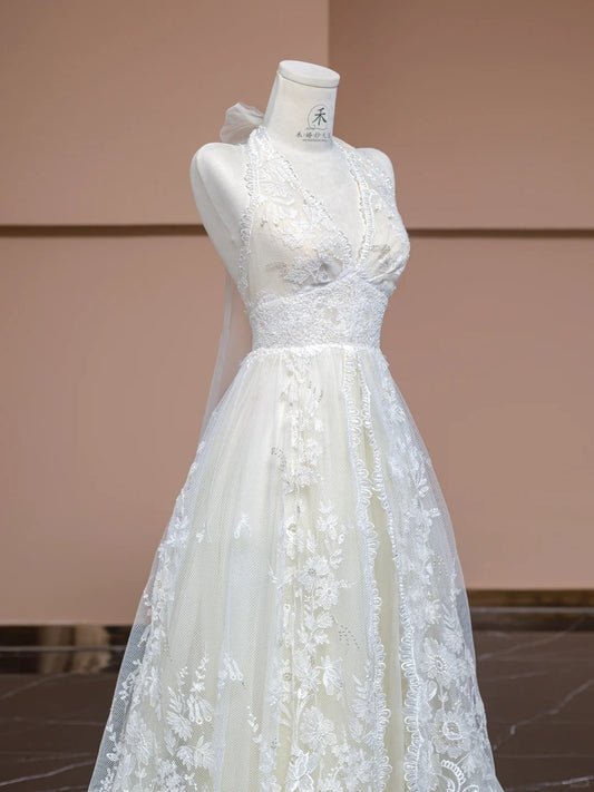 Elegant White V-neck Lace Applique A-Line Wedding Dress with Train RF0569