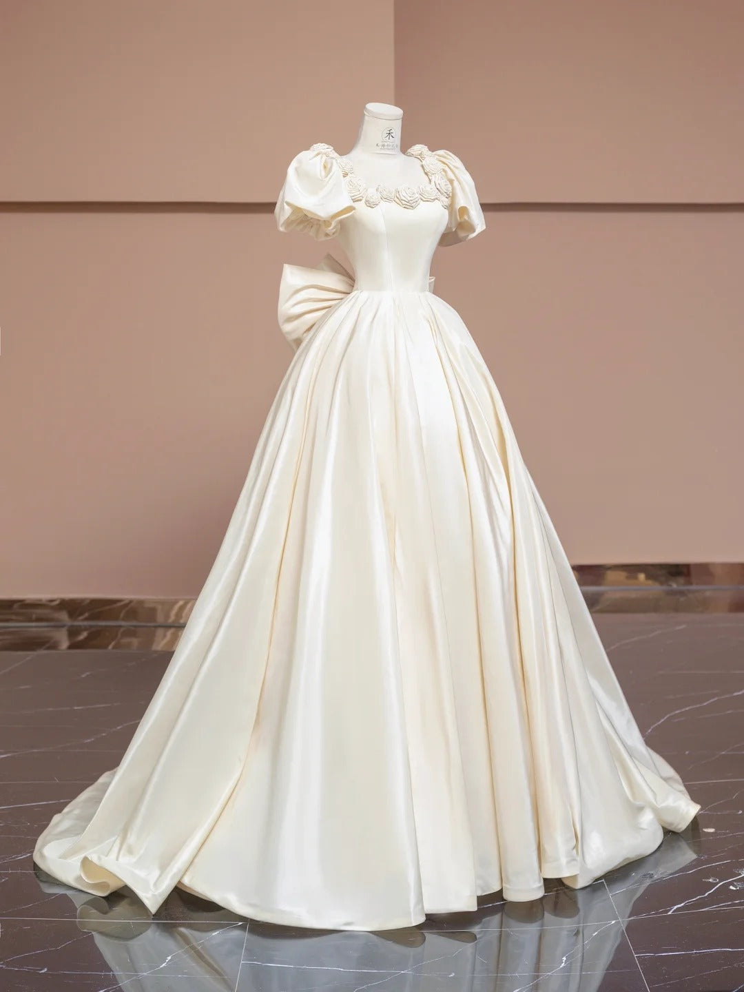 Charming Off-White A-Line Satin Square Neck Wedding Dress with 3D Flowers RF0575