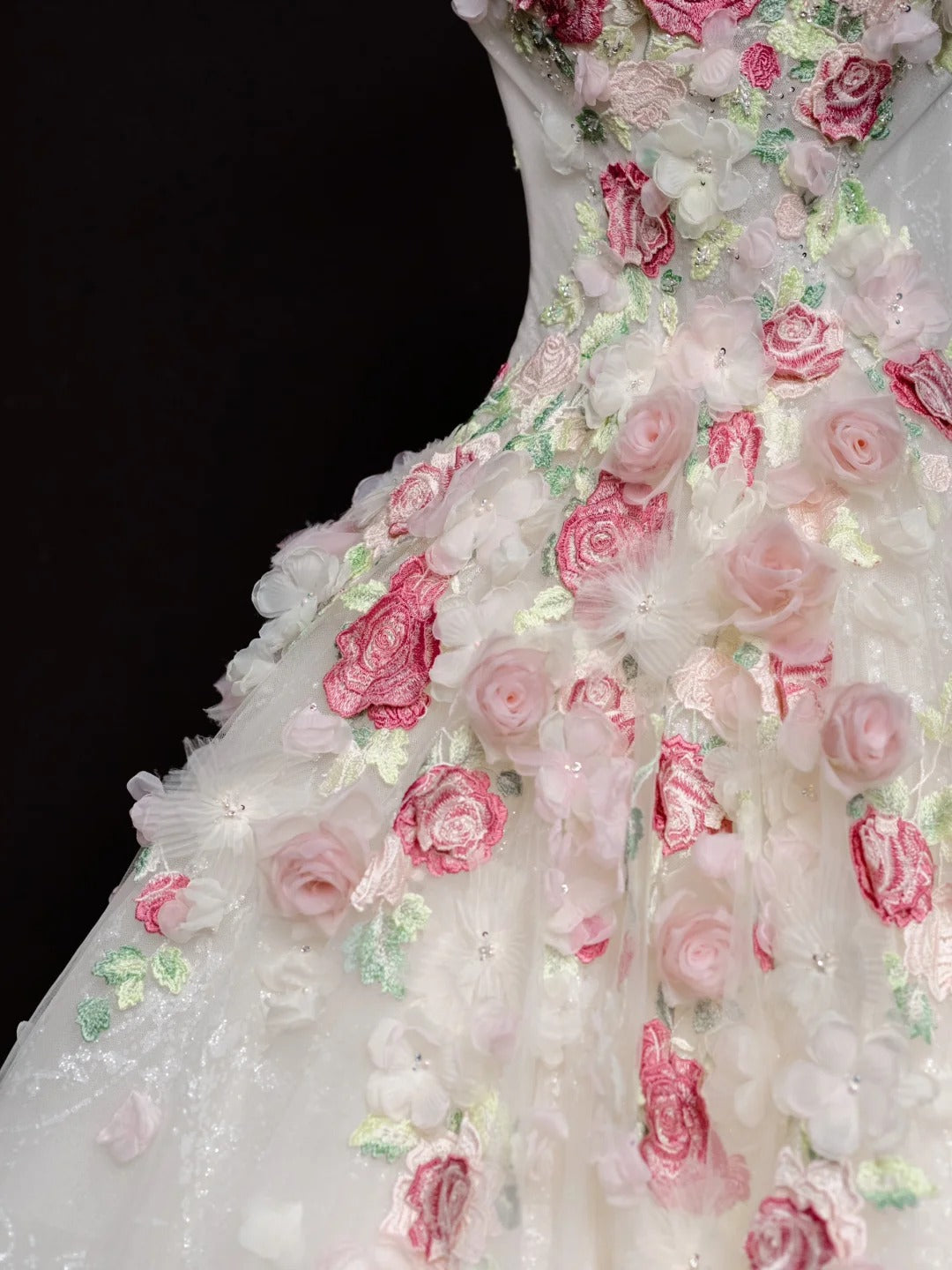 Sweet White 3D Applique Strapless A-Line Tulle Train Wedding Dress  RF0595