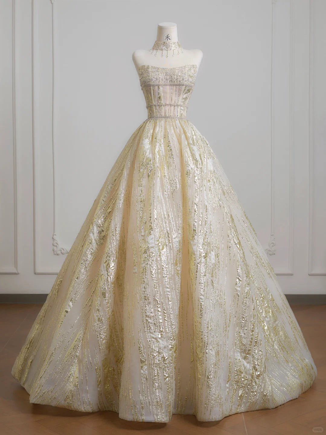 Stunning Gold Strapless A-Line Tulle Sparkling Wedding Dress Formal Evening Dress  RF0610