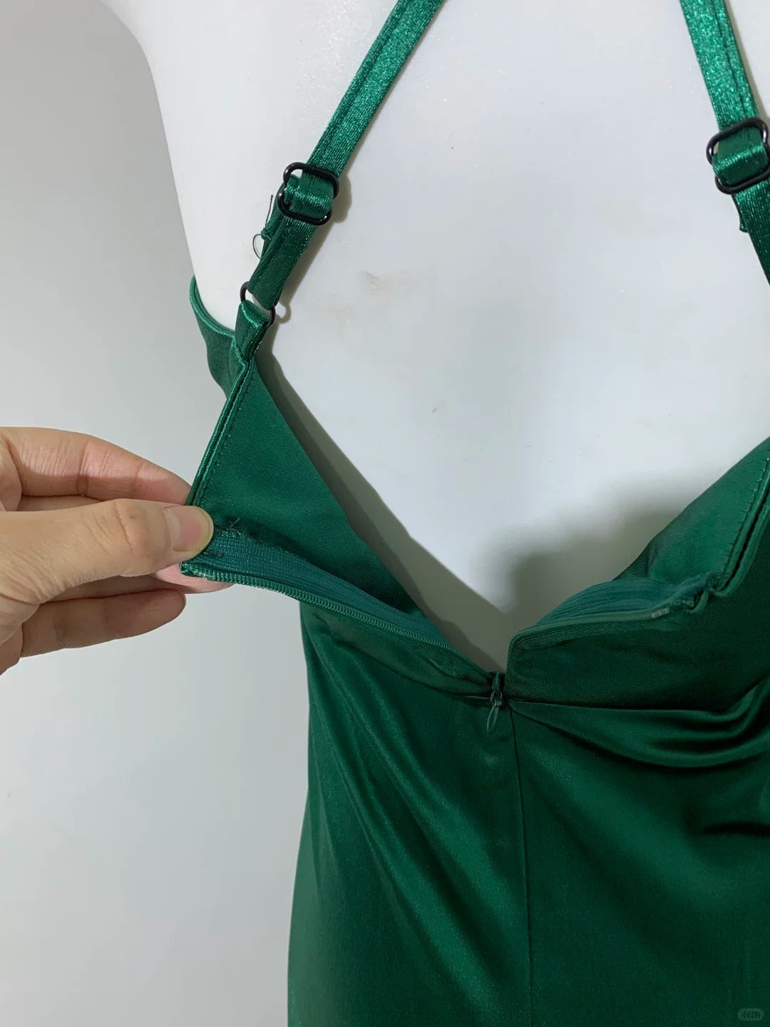 Elegant Green Halter A-line Satin Long Porm Dresses Formal Evening Gowns RF0678
