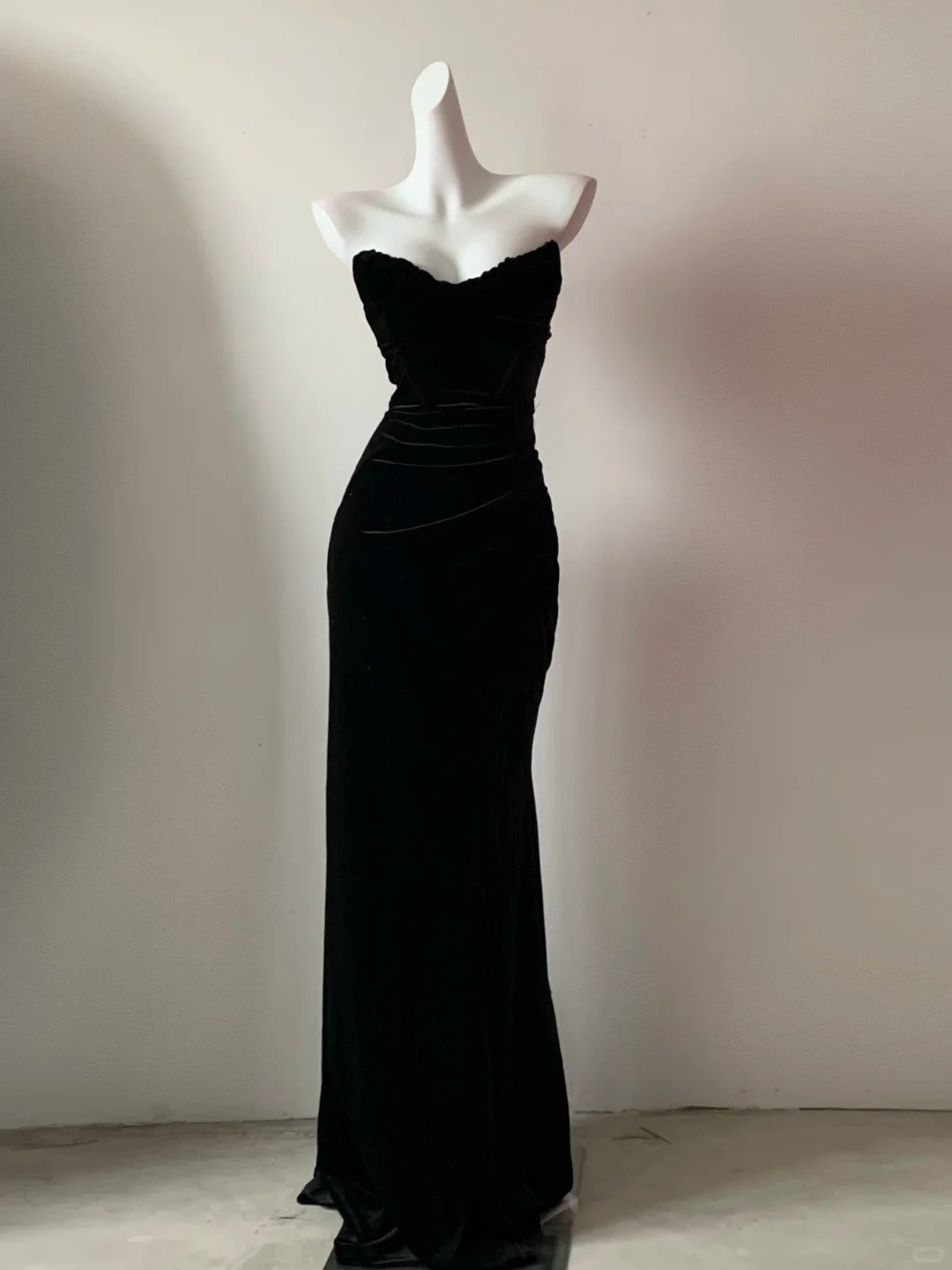 Glam Dark Royal Blue Strapless Mermaid Velvet Long Prom Dresses Formal Evening Gowns RF0694