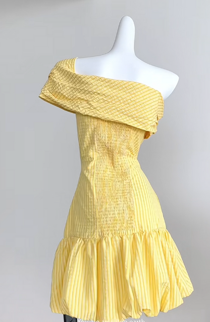 Gorgeous Butter Yellow One Shoulder A-Line Short Prom Dress Homecoming Dress RF0725