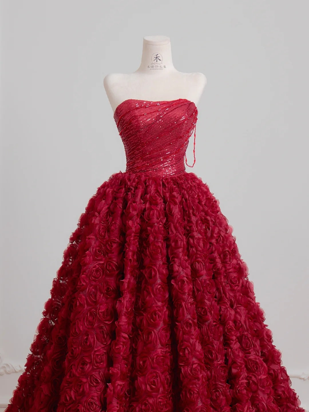 Stunning Burgundy Strapless A-Line Tulle Long Prom Dresses One-of-a-kind Wedding Dress with Appliques RF0757