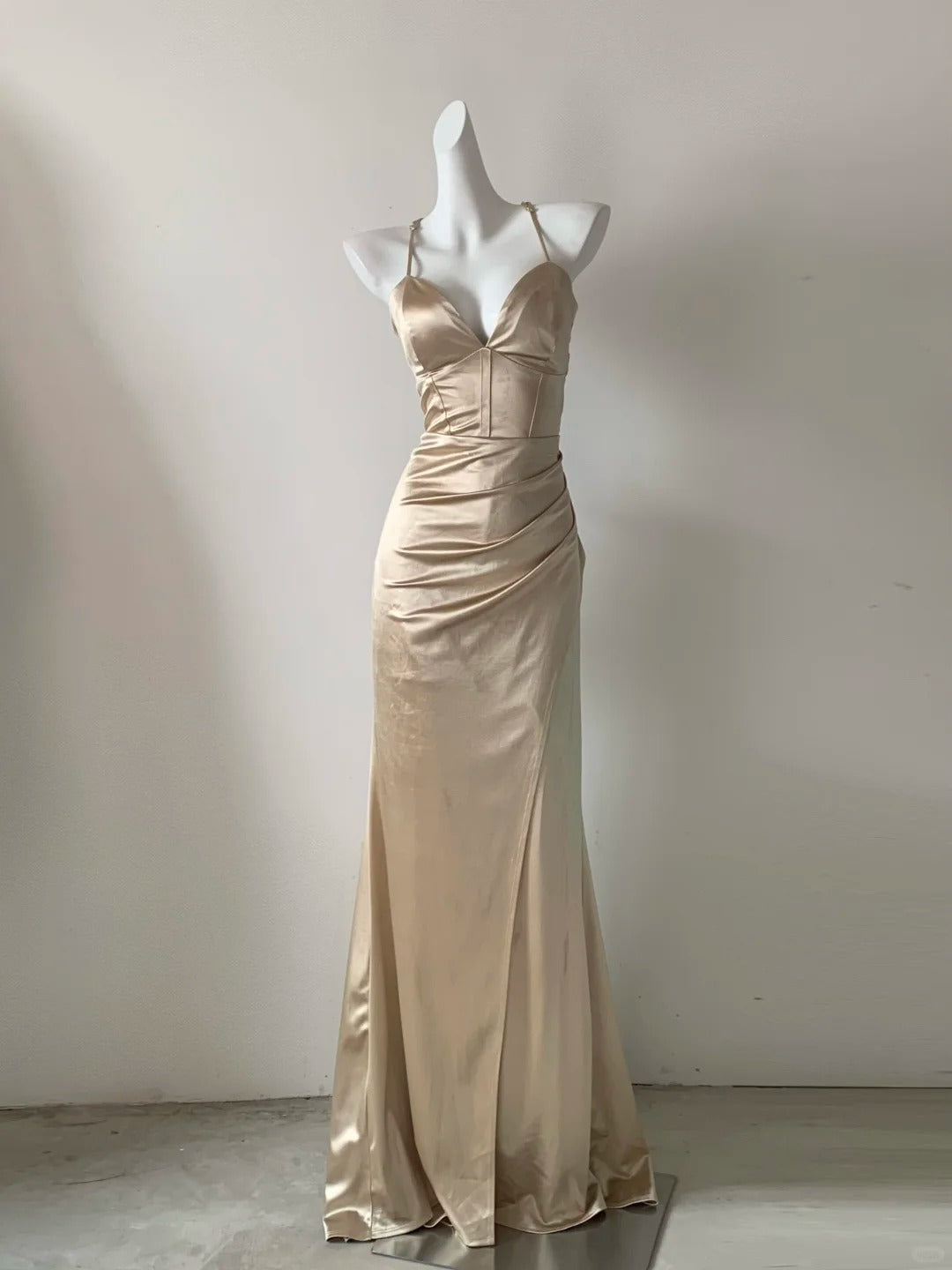 Fashion Champagne V Neck Mermaid Satin Long Prom Dresses Formal Evening Gowns RF0763