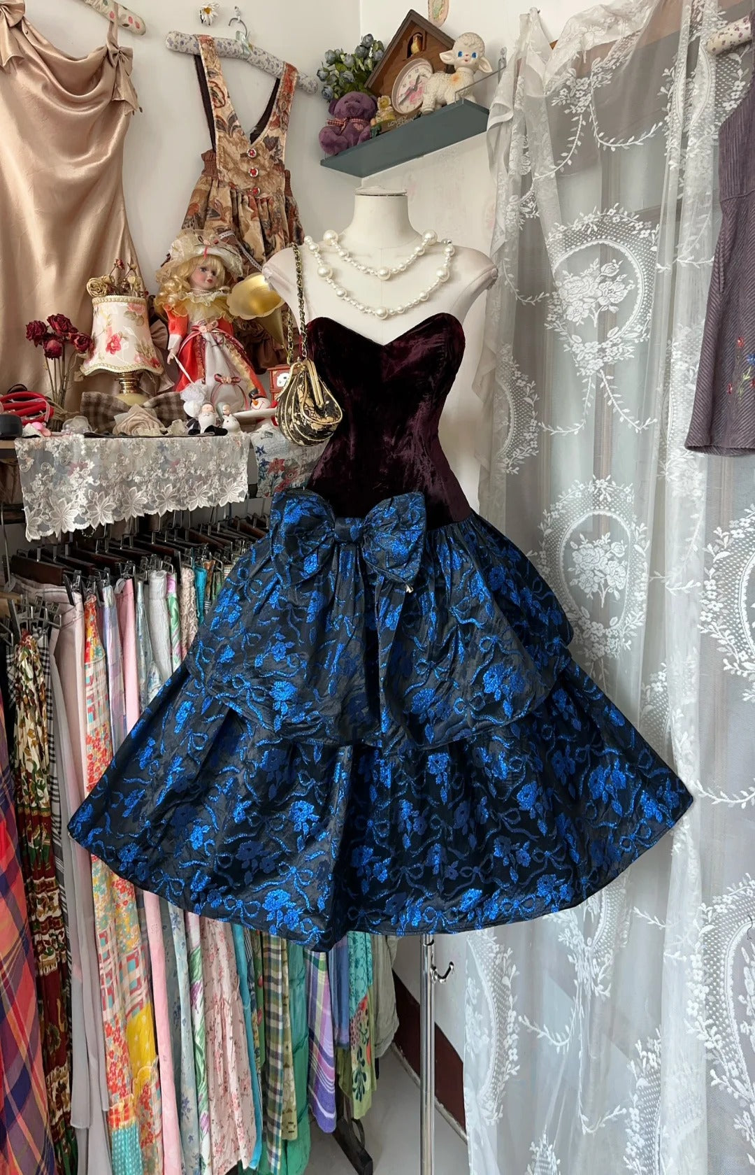 Elegant Sweetheart Neck A-Line Jacquard Satin Velvet Short Party Dress Retro Homecoming Dress RF0818