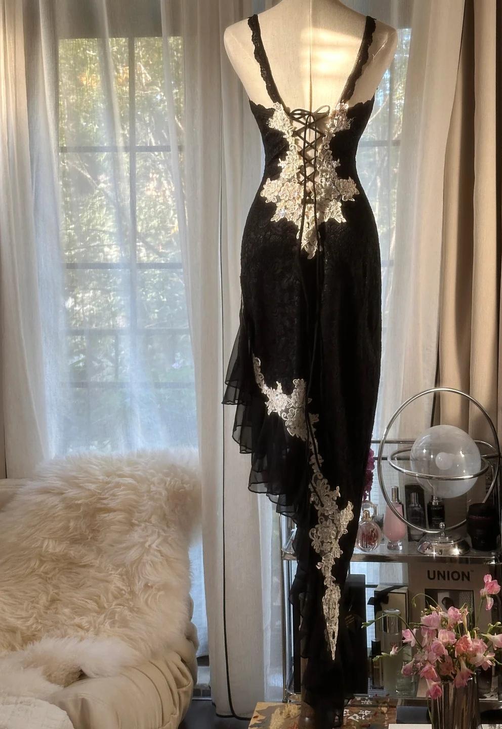 Glam Black Spaghetti Straps Bodycon Lace Prom Dresses Formal Evening Gowns with Appliques RF0830