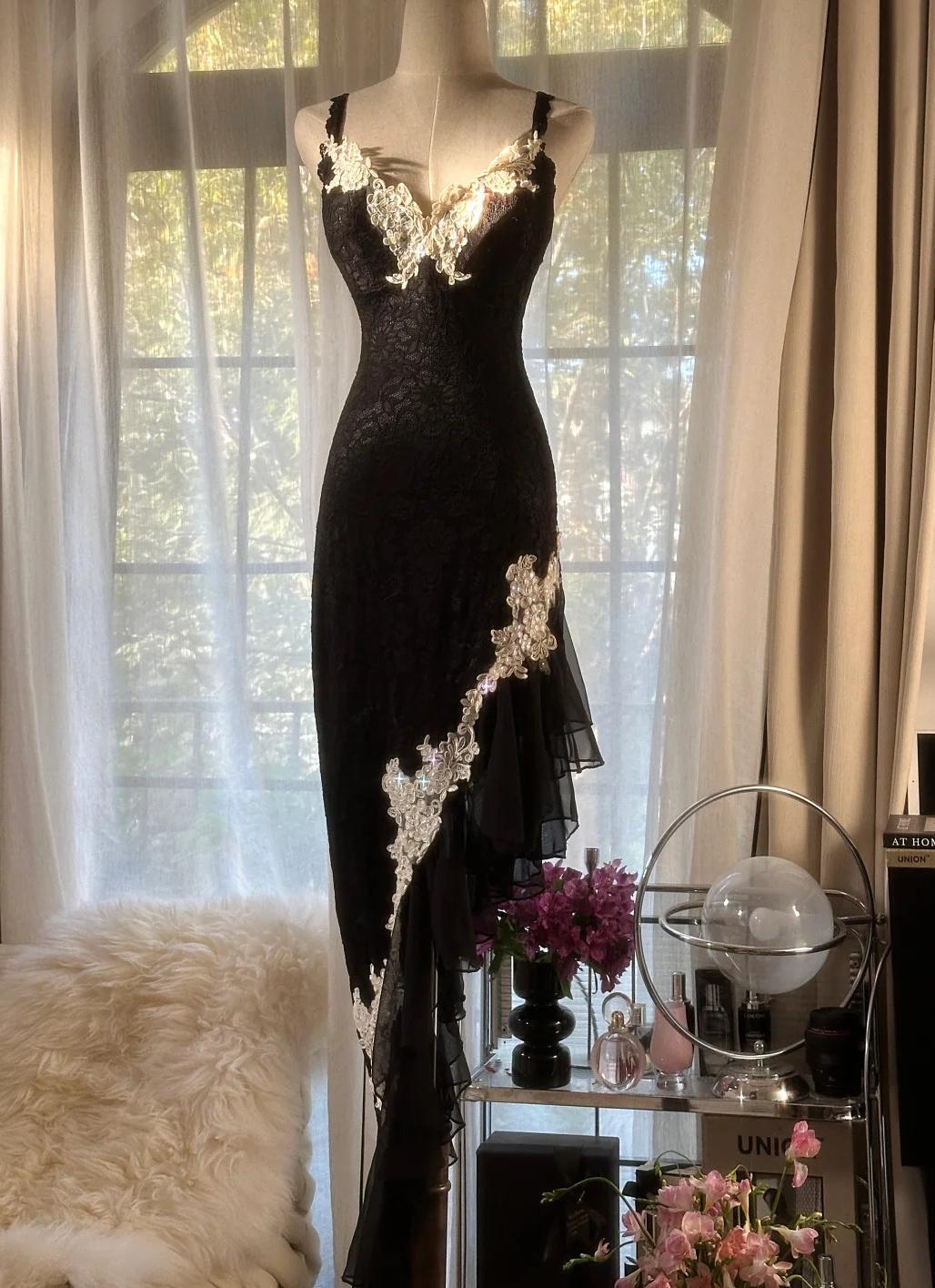 Glam Black Spaghetti Straps Bodycon Lace Prom Dresses Formal Evening Gowns with Appliques RF0830
