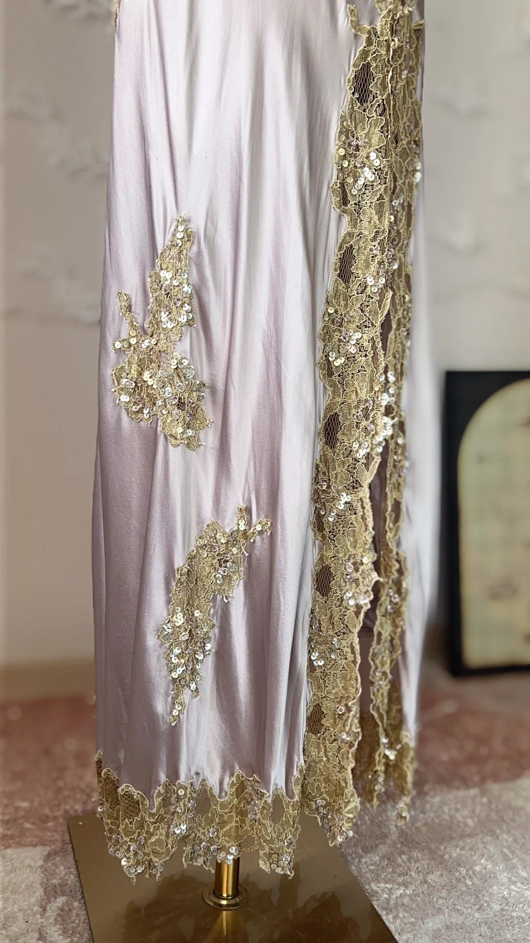 Gorgeous Purple Spaghetti Straps Bodycon Satin Prom Dresses Formal Evening Gowns with Lace Appliques RF0831
