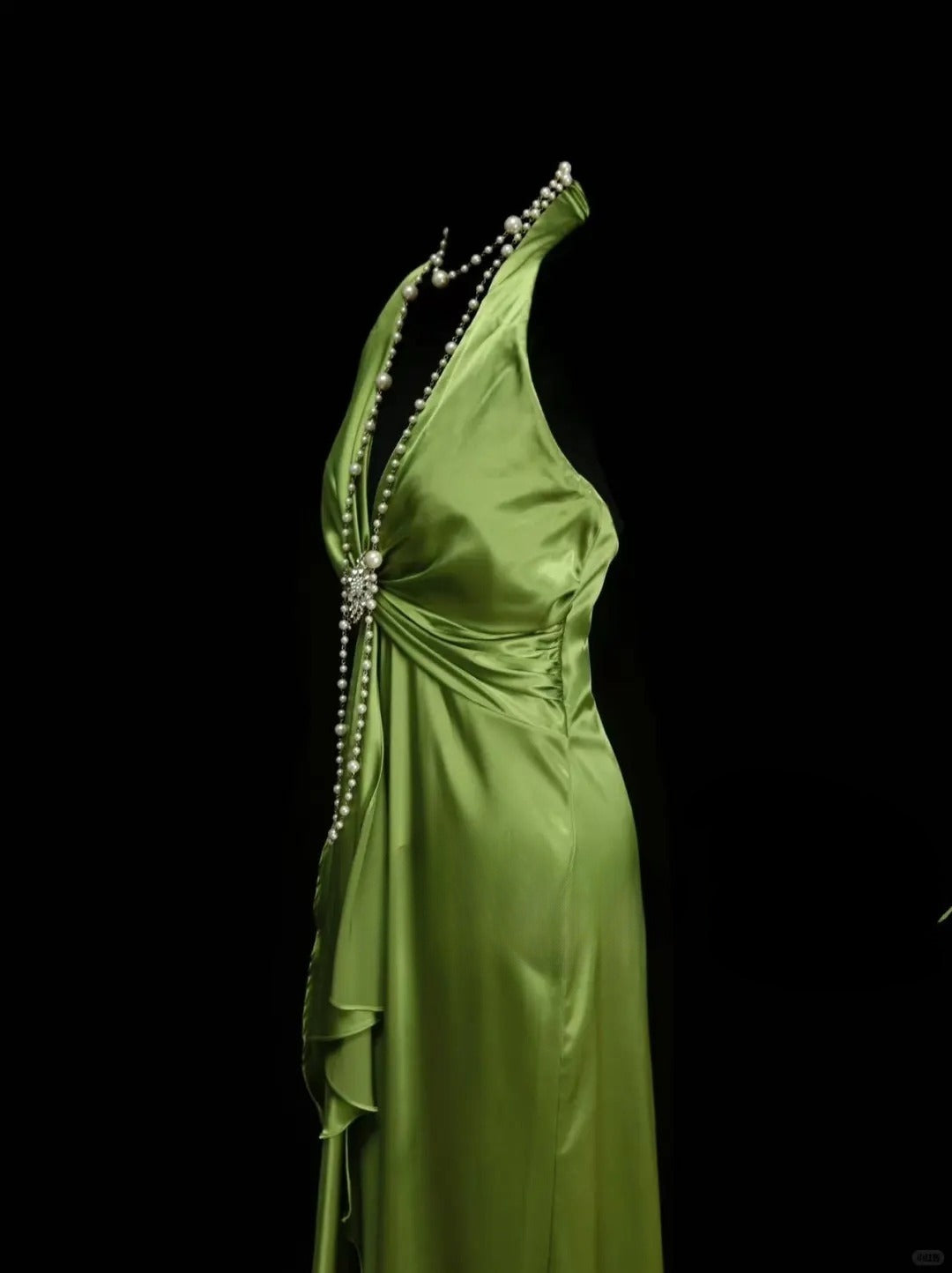 Stunning Green V-neck Sheath Satin Long Prom Dresses Formal Evening Gowns RF0850