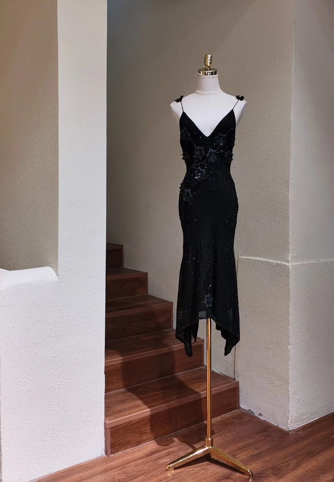 Vintage Black V-Neck Sheath Chiffon Beaded Backless Short Prom Dresses RF0879
