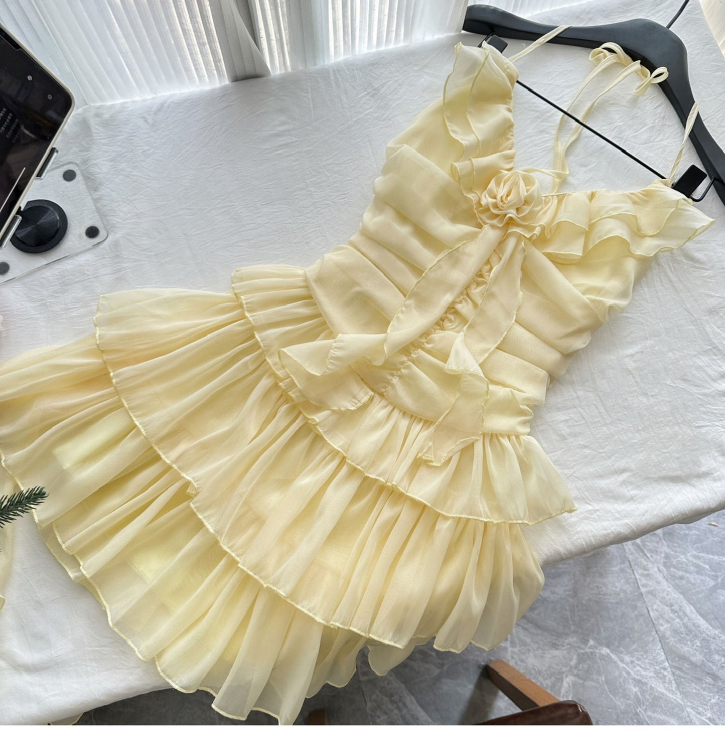 Chic Butter Yellow Halter Neck A-Line Net sh Short Birthday Party Dress RF0936
