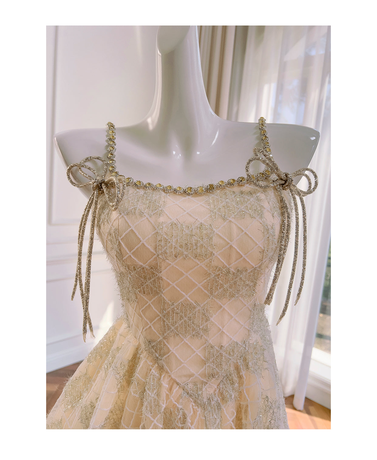 Gorgeous Spaghetti Strap A-Line Tulle Beaded Short Homecoming Dress, Champagne Sweet 16 Dress RF0982