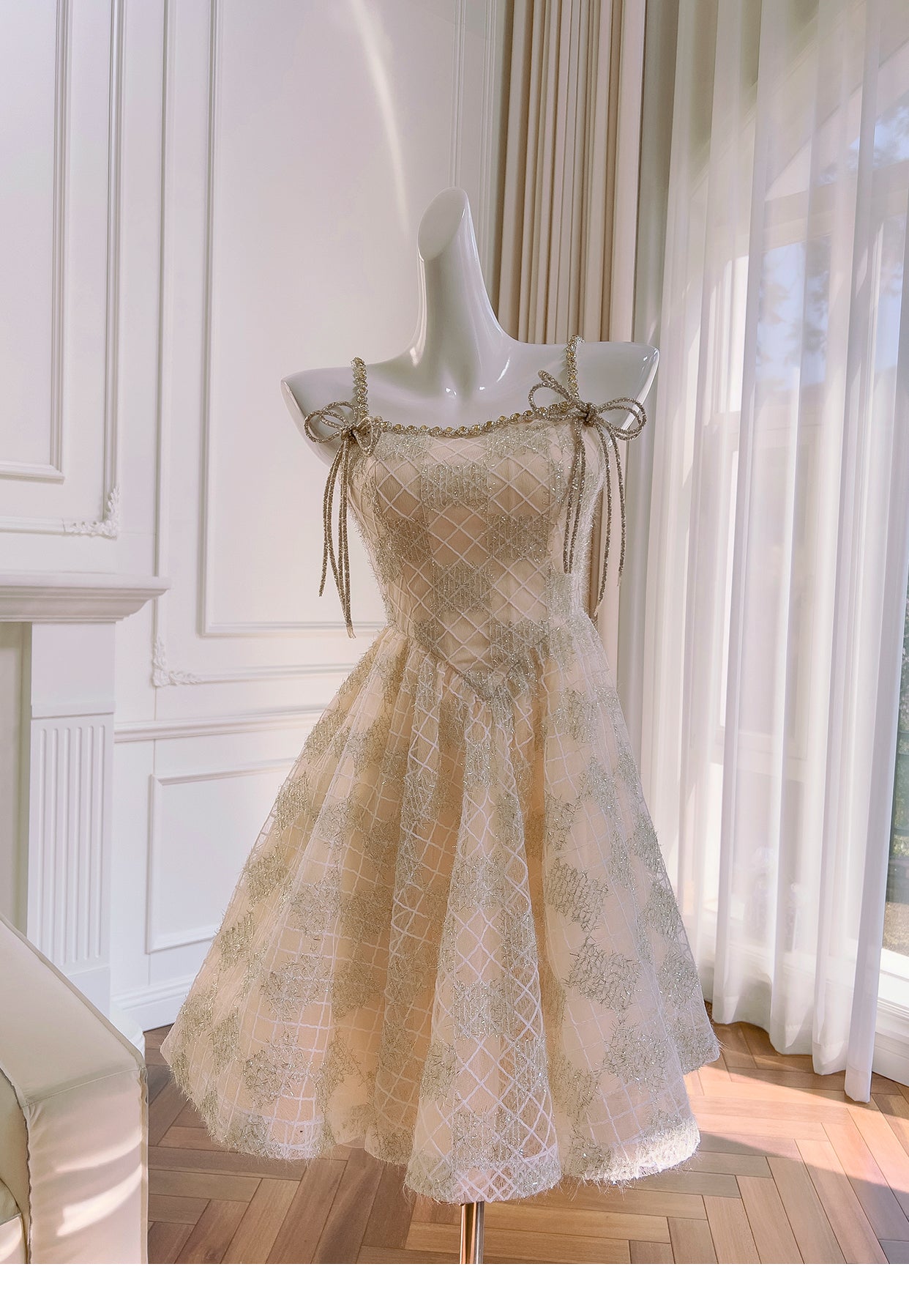 Gorgeous Spaghetti Strap A-Line Tulle Beaded Short Homecoming Dress, Champagne Sweet 16 Dress RF0982