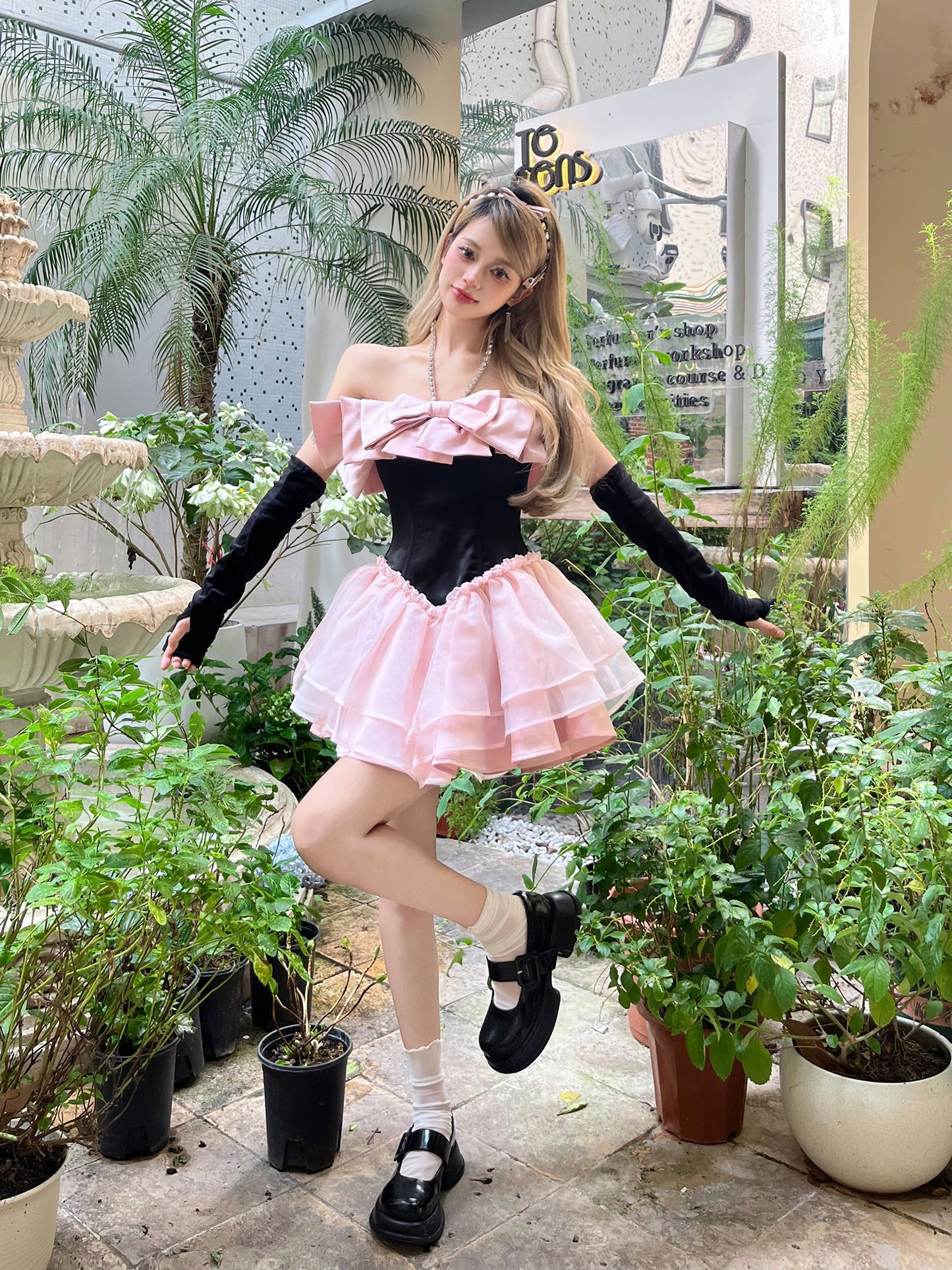 Chic Pink Tulle Off-shoulder Tutu Short Ballgown with Bow Sweet Birthday Dress RF0989
