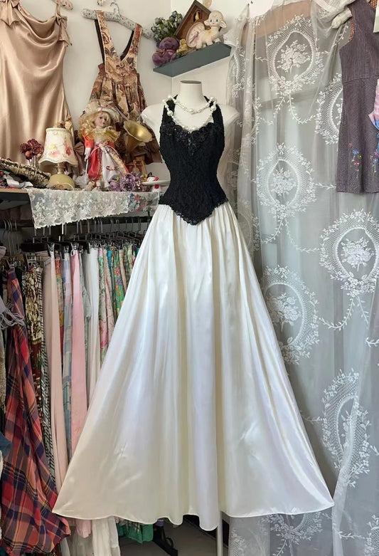 Vintage Ball Gown Halter Black Lace Ivory Formal Gown Long Prom Dresses N1942