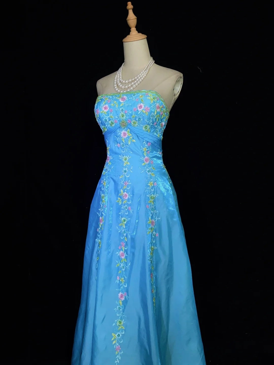 Vintage Prom Dresses Inspo A Line Strapless Blue Satin With Embroidery For Women Formal Dress N3209
