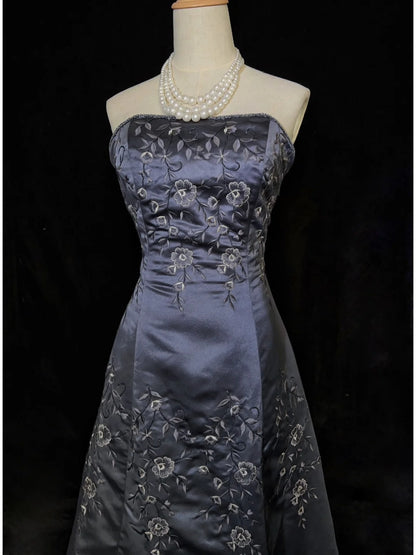 Vintage Prom Dresses Inspo Ball Gown Strapless Grey Satin With Embroidery For Women Formal Dress N3206