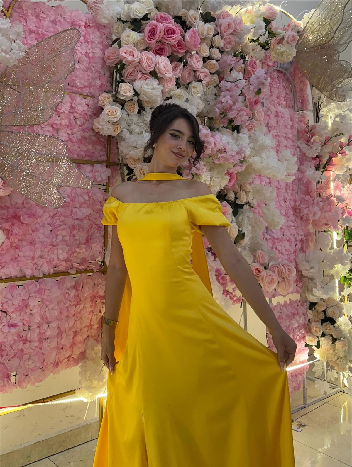 Gorgeous Yellow Sheath Off The Shoulder Yellow Satin High Slit Prom Dresses With Scarf AB190