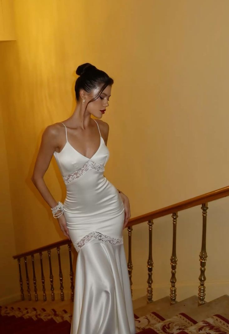 Modest Night Aesthetic Mermaid Spaghetti Straps White Satin College Formal Outfit Long Prom Graduation Dresses For Teens N1128
