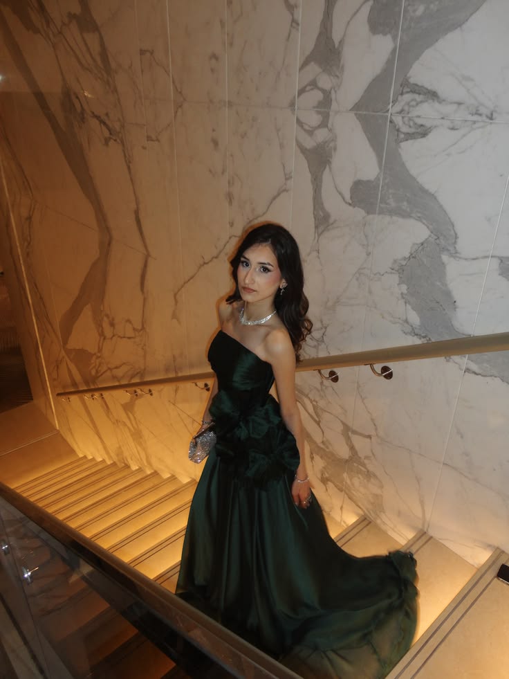 Emerald Green Prom Dress Strapless Mermaid Grad Formal Gown Long Graduation Outfits For Women RB9554
