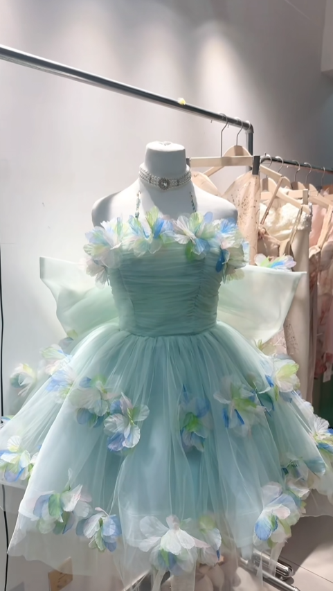 Modest Ball Gown Strapless Light Green Tulle With Flowers Short Mini Senior Inspo 16th Birthday Outfits Homecoming Dresses RB3966
