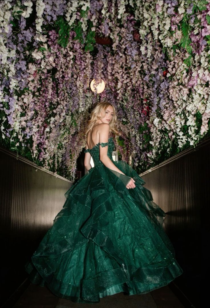 Sexy Ball Gown Spaghetti Straps Dark Green Tulle Long Prom Dresses Inspiration Trending Evening Gowns Formal Prom Dress B298