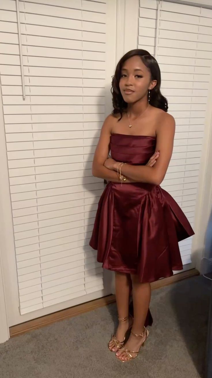 Simple Ball Gown Strapless Burgundy Mini Short Hoco 19th Birthday Dress Homecoming Dresses RB4127