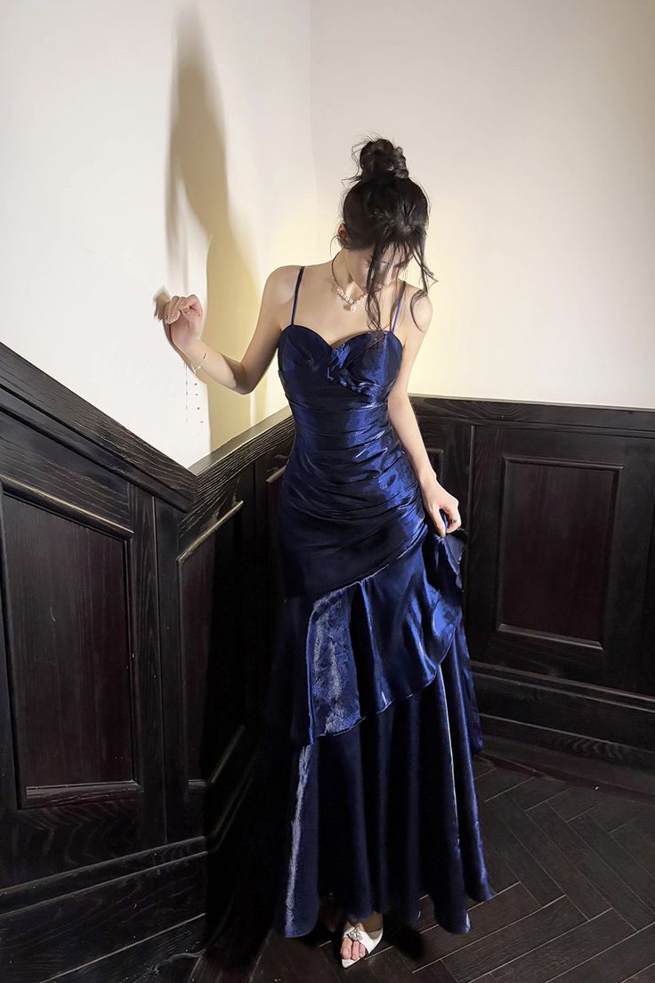 Shiny Royal Blue Spaghetti Straps Dance Party Dress Girls Graduation Prom Dresses N829