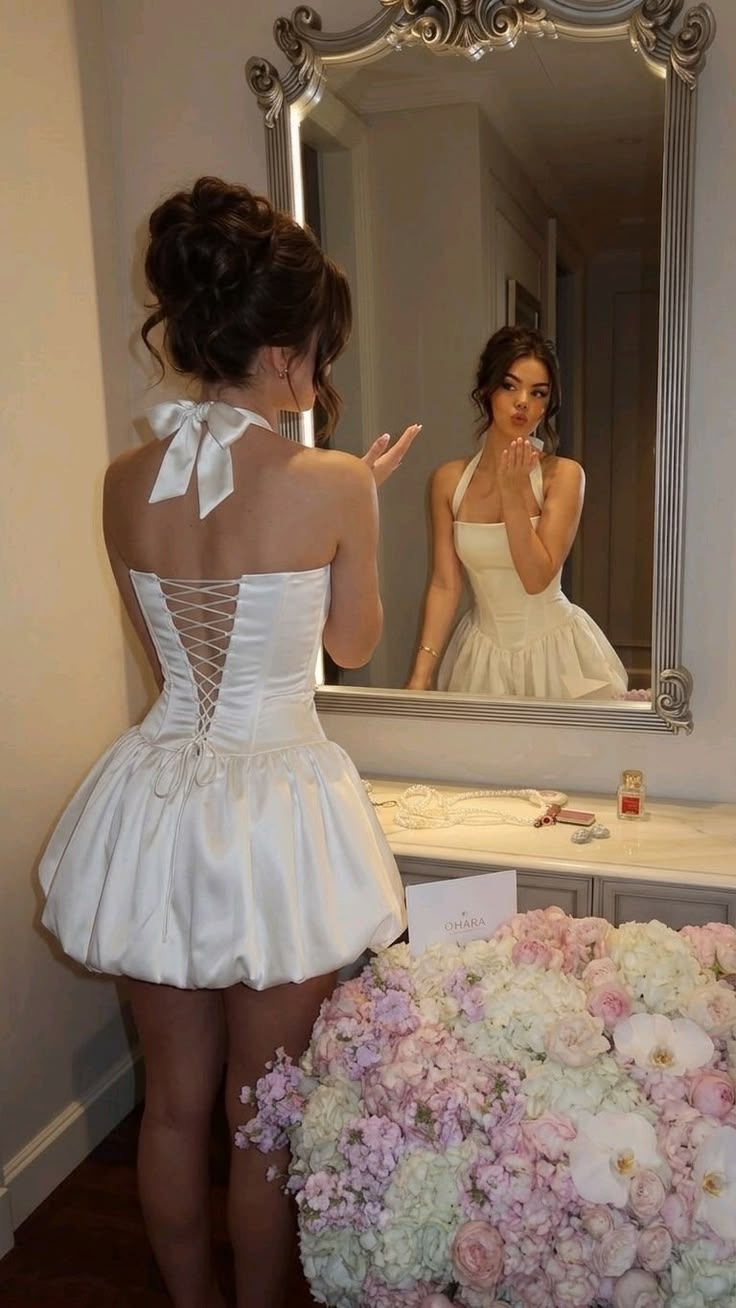 Cute Hoco Dress Ball Gown Halter Corset Fit Back White Short Homecoming Party Dress RB9301