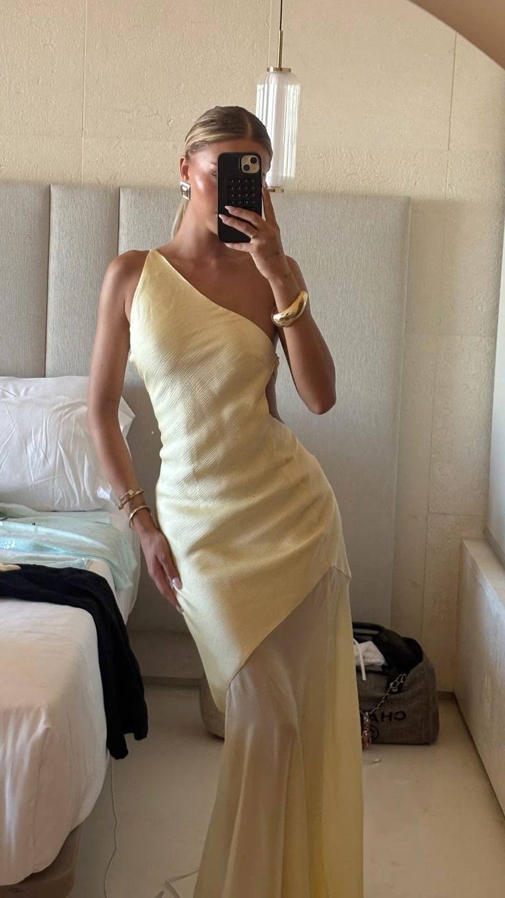 Simple Sheath One Shoulder Prom Dresses Women Yellow Chiffon Sleeveless Vacation Wedding Guest Gown N256