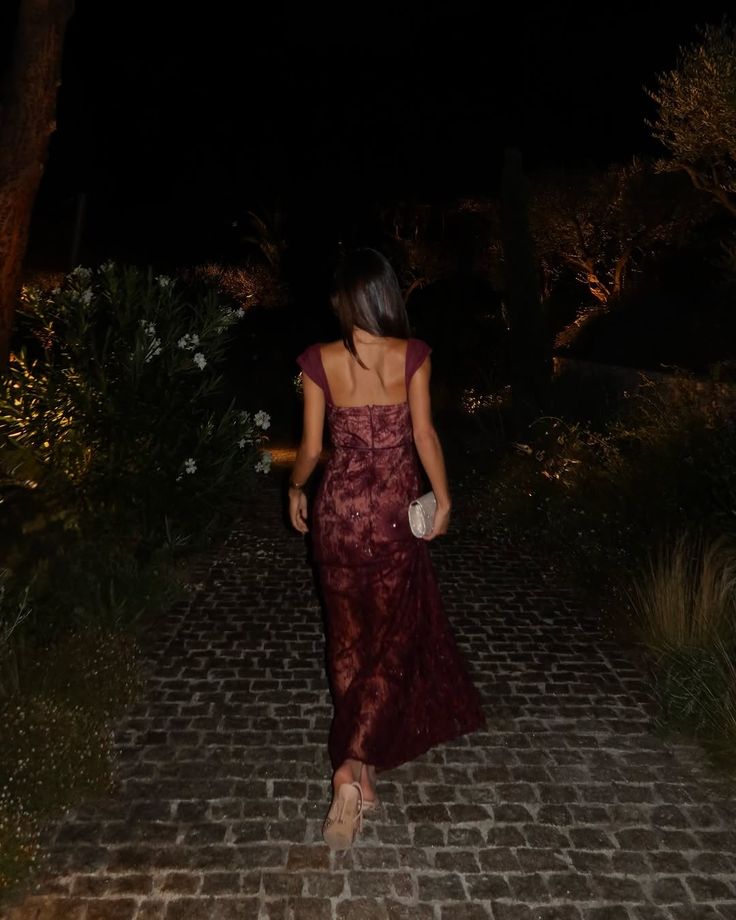 Modest Sheath Square Neck Burgundy Lace Long Prom Dresses For Teens Formal Dress Party Outfits Prom Gowns AB1084