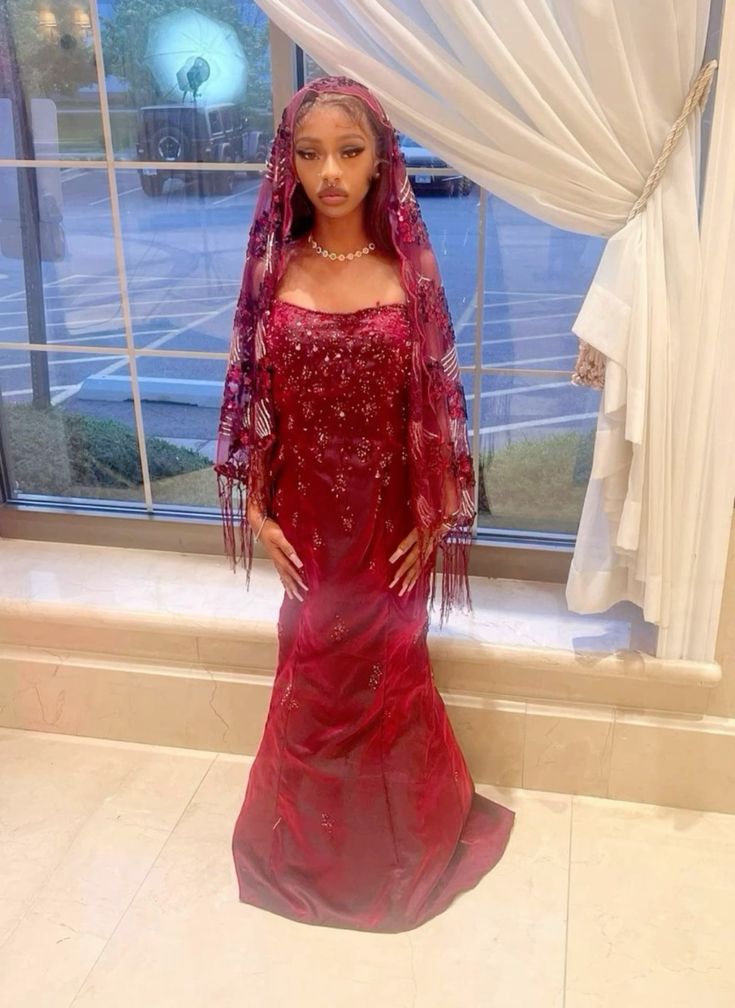 Prom Dress Mermaid Strapless Burgundy Black Women With Beaded Floor Length Graduation Party Dress RC1052