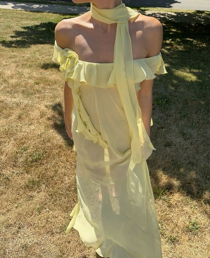 Simple A line Off The Shoulder With Scarf Prom Dresses Women Yellow Chiffon Sleeveless Vacation Wedding Guest Gown N257