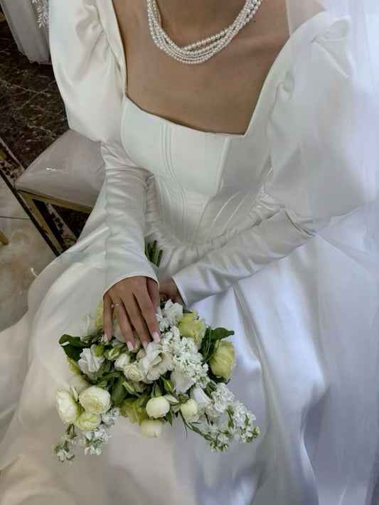 Dreamy Ball Gown Square Neck Satin White Long Sleeves Wedding Dress Fairy Formal Wedding Dresses RB012
