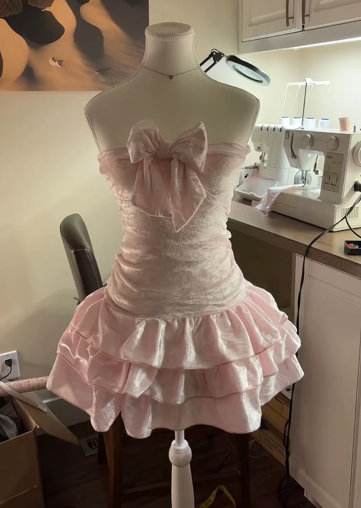 Cute Sheath Strapless Lace Pink Short Mini Fitted High Shool Grad Hoco Outfit Homecoming Dresses RB4632