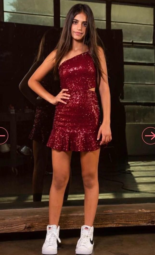 Unique Sheath One Shoulder Sequin Burgundy Short 18th Birthday Dress Freshman Homecoming Dresses Cocktail Gown RB026