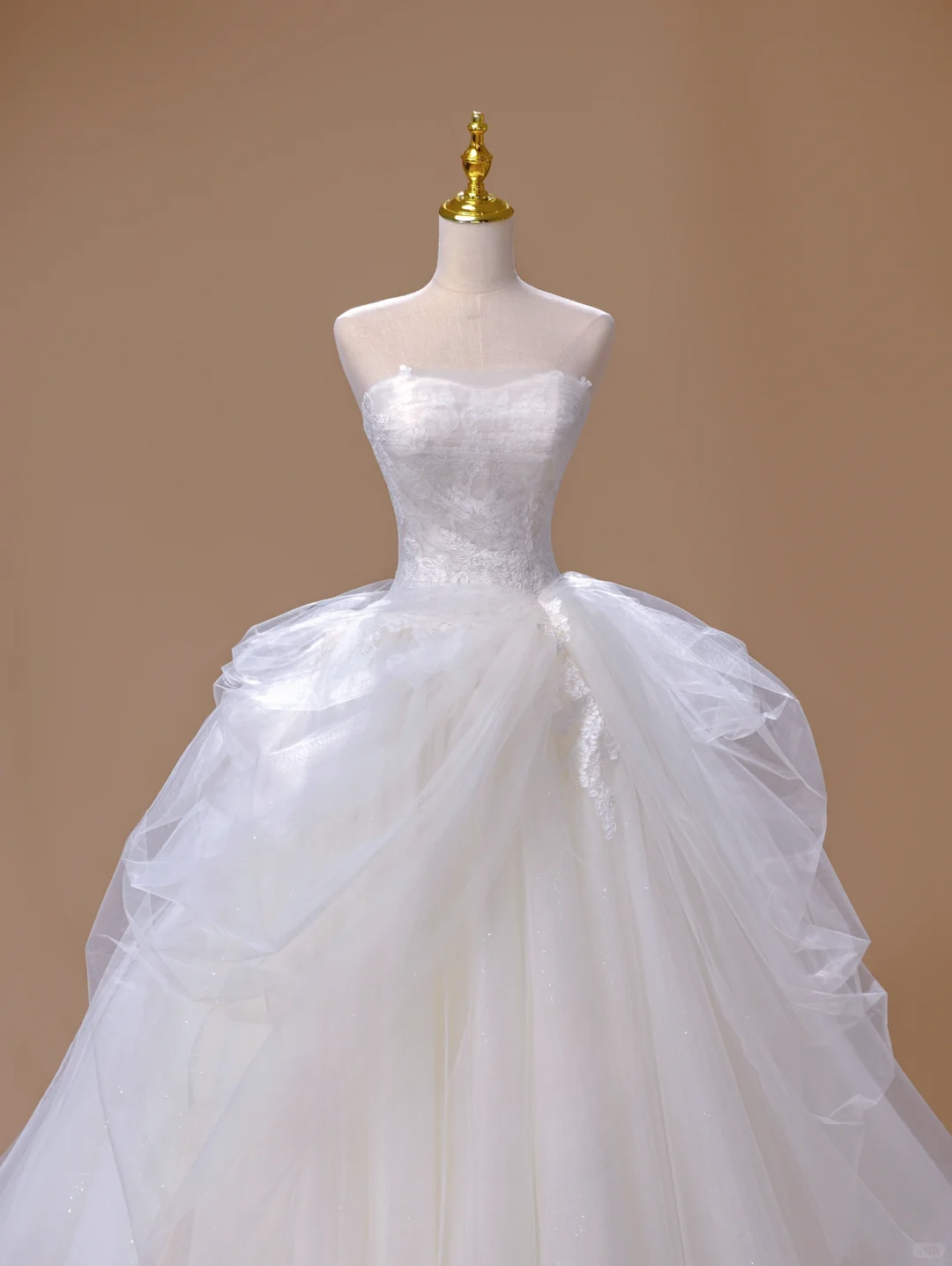 Princess Ball Gown Strapless Tulle White Long Wedding Dress Beautiful Formal Brides Gown Wedding Dresses DH2816
