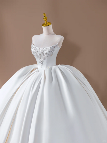 Princess Ball Gown Strapless Satin White Long Wedding Dress Beautiful Formal Brides Gown Wedding Dresses DH2819