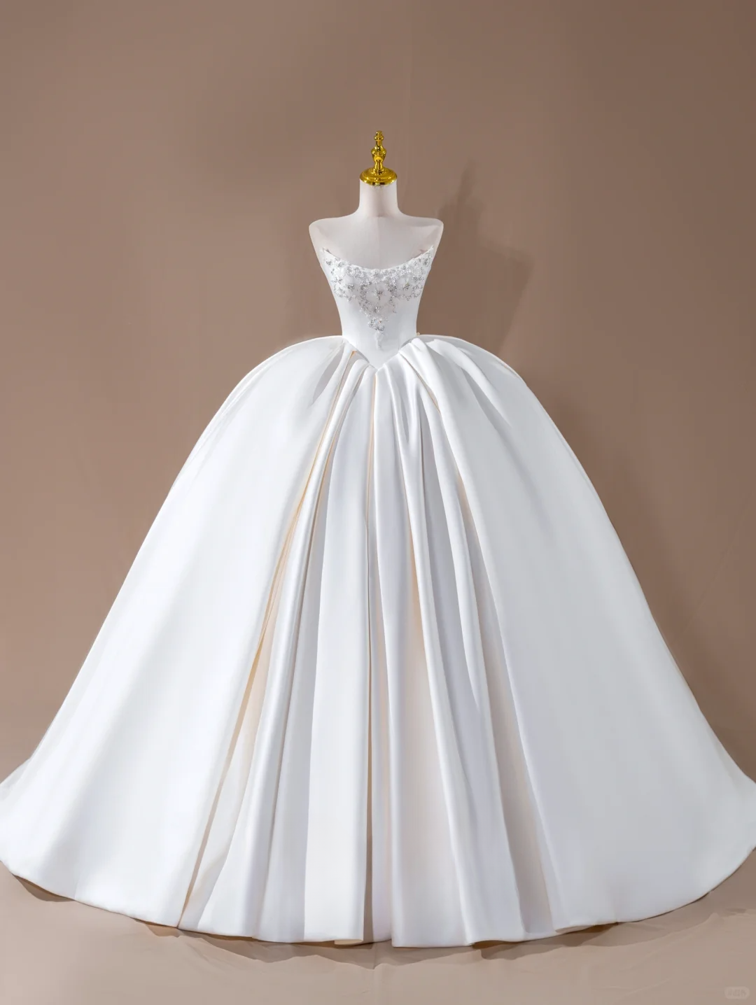 Princess Ball Gown Strapless Satin White Long Wedding Dress Beautiful Formal Brides Gown Wedding Dresses DH2819