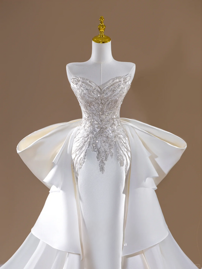 Dreamy Mermaid Sweetheart White Silver Appliques Satin Long Wedding Dress Beautiful Formal Wedding Dresses DH2820