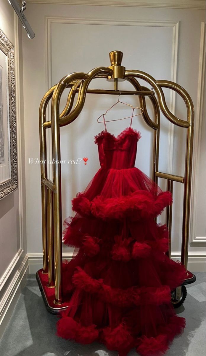 Red Ruffled Tiered Tulle Maxi Ball Gown Sweetheart Spaghetti Straps Ruffled A-Line Arabian Evening Gown AB1639