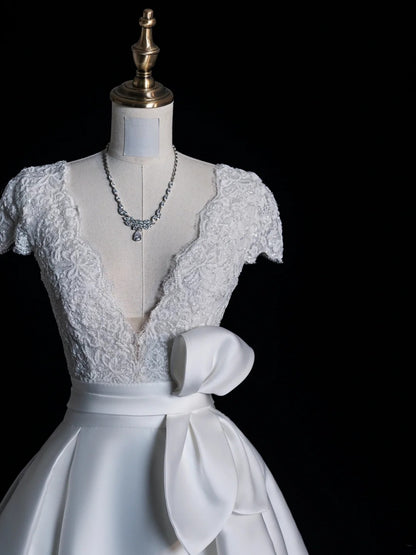 Timeless Ball Gown V Neckline Satin With Short Sleeves White Lace Wedding Dress Fairytale Boho Beach Summer Bridal Dresses N556