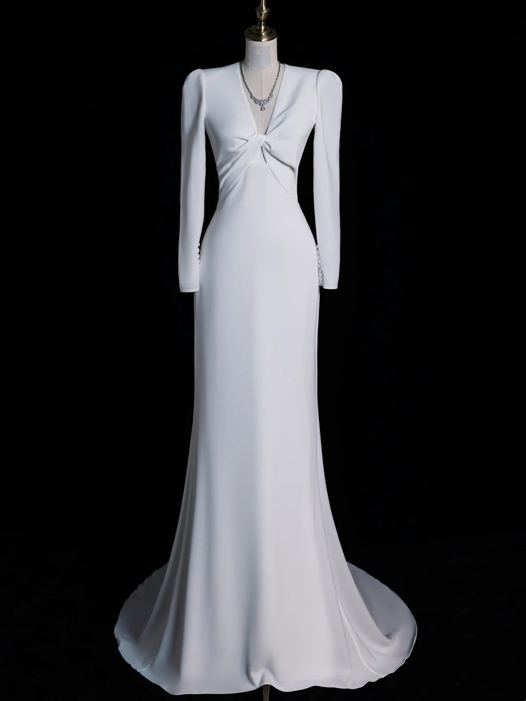 Simple Mermaid V Neckline Satin Long Sleeves White Satin Wedding Dress Fairytale Autumn Bridal Dresses N549