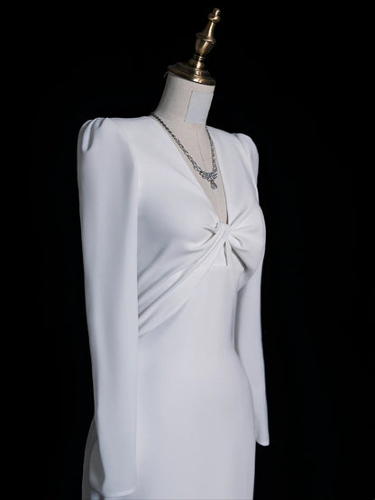 Simple Mermaid V Neckline Satin Long Sleeves White Satin Wedding Dress Fairytale Autumn Bridal Dresses N549
